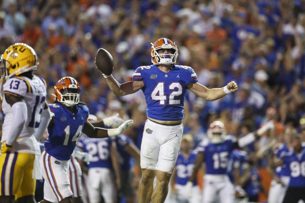 Rocco Underwood #42 of the Florida Gators